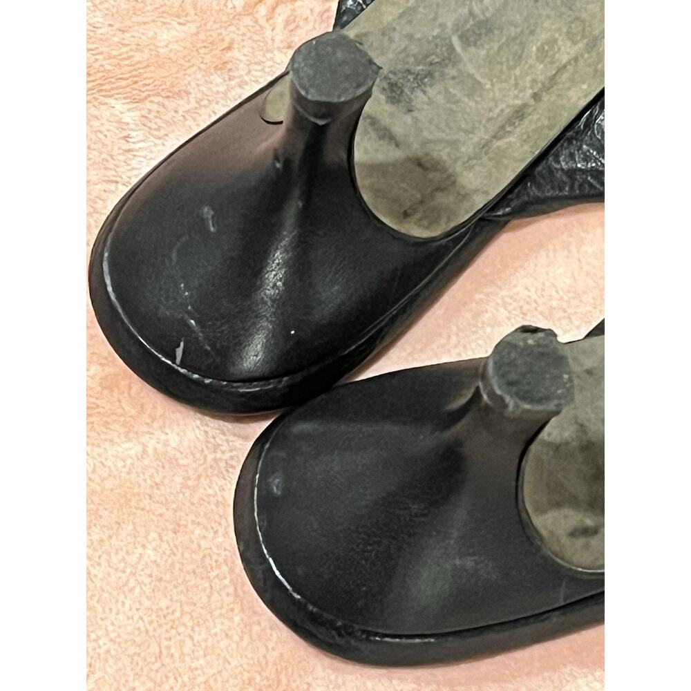 Women’s Italy Donald J Pliner soft black leather Kitten heels shoe size 7.5N - Picture 9 of 10
